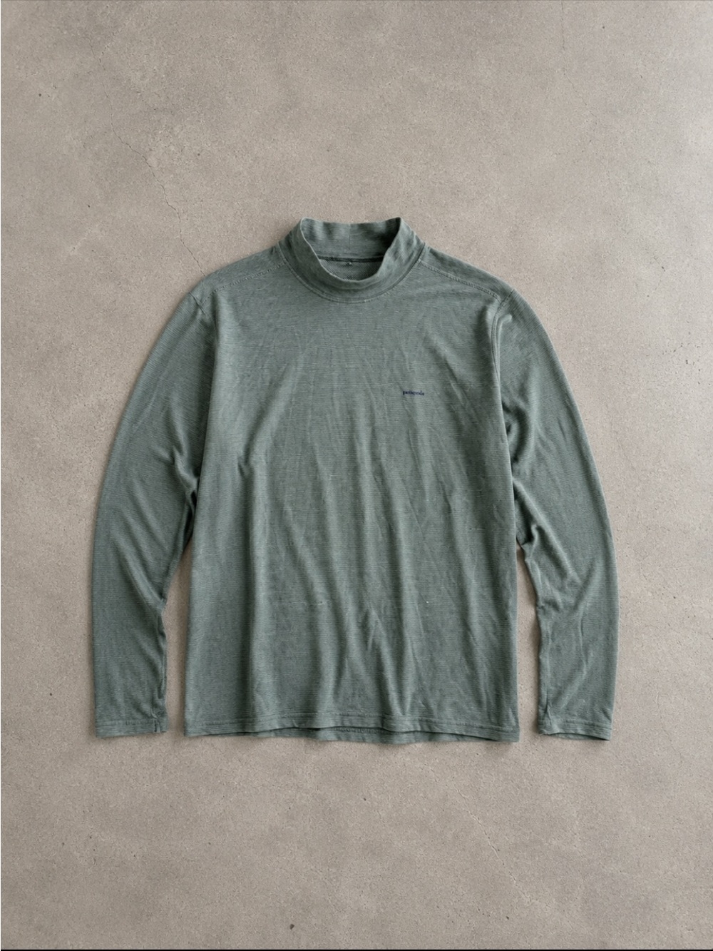 Patagonia Capilene Base Layer Shirt Men’s M Green Mock Neck Long Sleeve USA